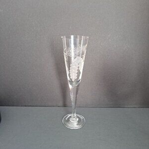 Etched Pinecone Champagne Flute 9.5" Tall Winter Holiday Stemware Elegant Glass